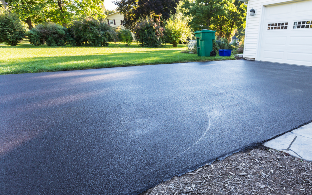 7 Reasons to Seal Coat Your Driveway