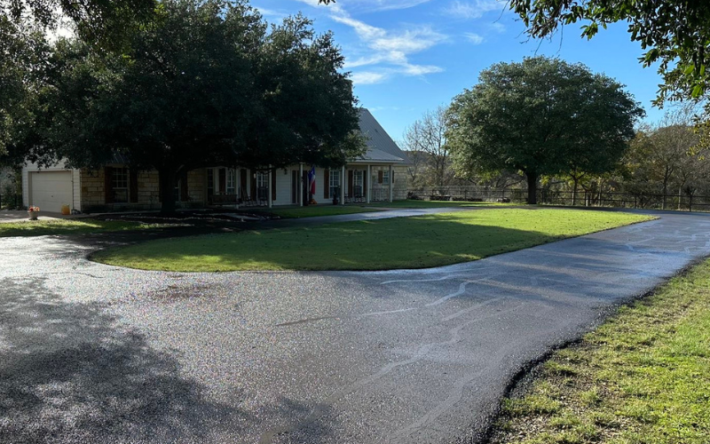 Asphalt Circle Driveway